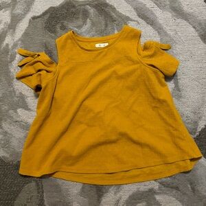 Madewell Cold Shoulder Mustard Top Size M